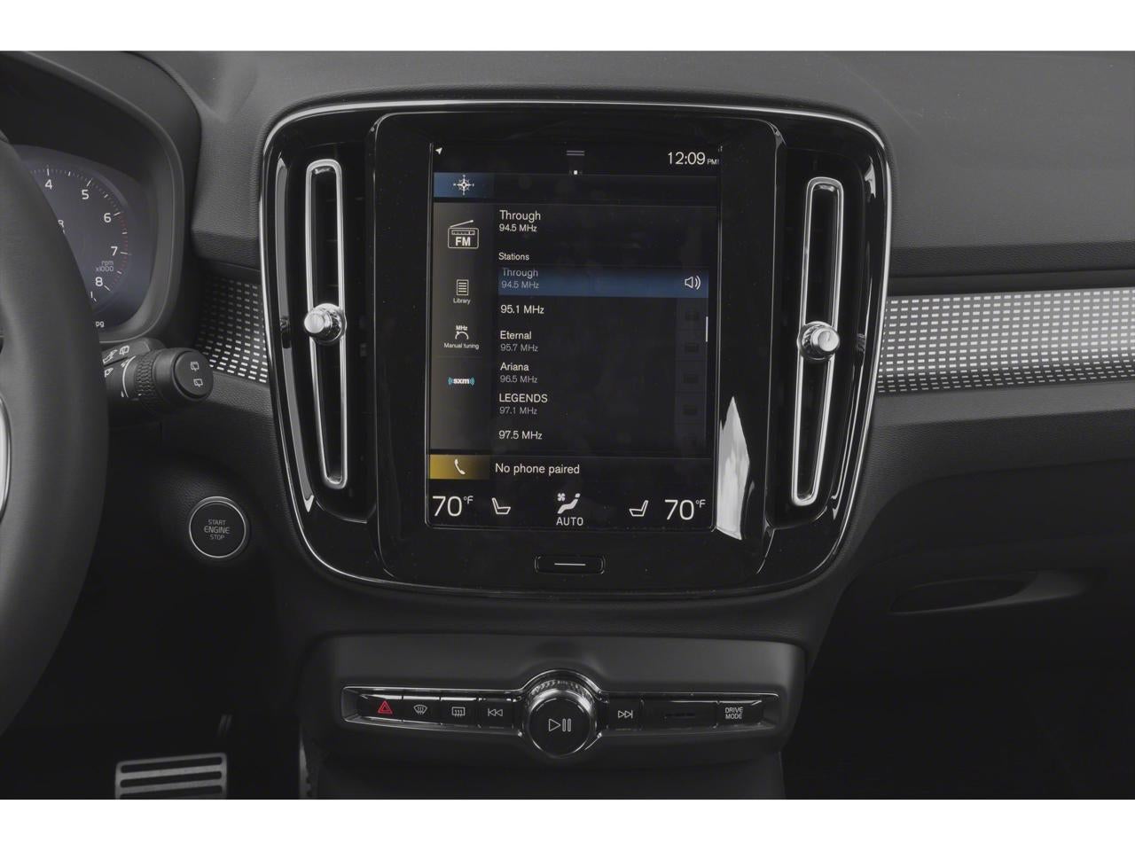 2021 Volvo XC40 R-Design