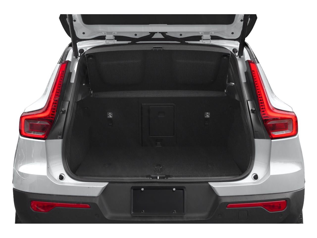 2021 Volvo XC40 R-Design