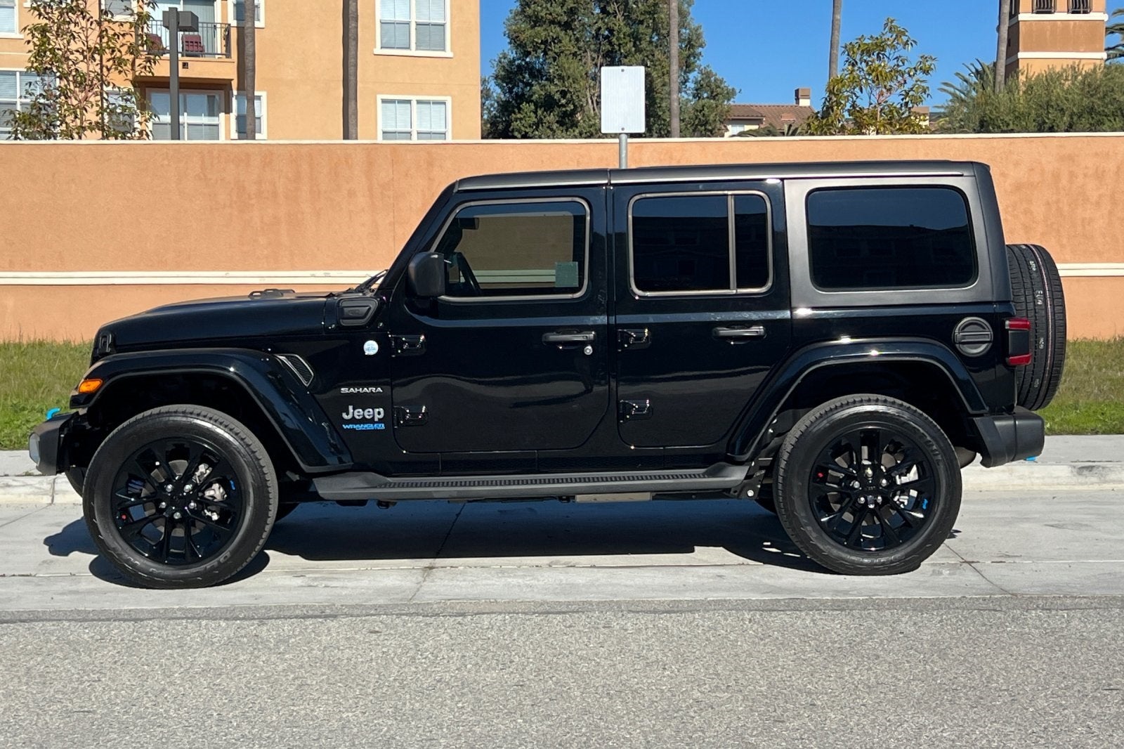2022 Jeep Wrangler Unlimited Sahara High Altitude 4xe