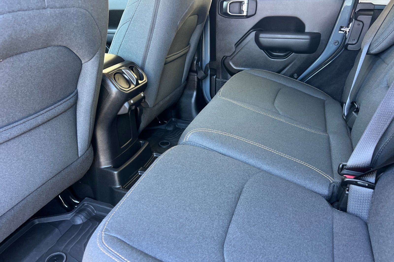 2025 Jeep Wrangler Willys 4xe CONVENINCE GROUP