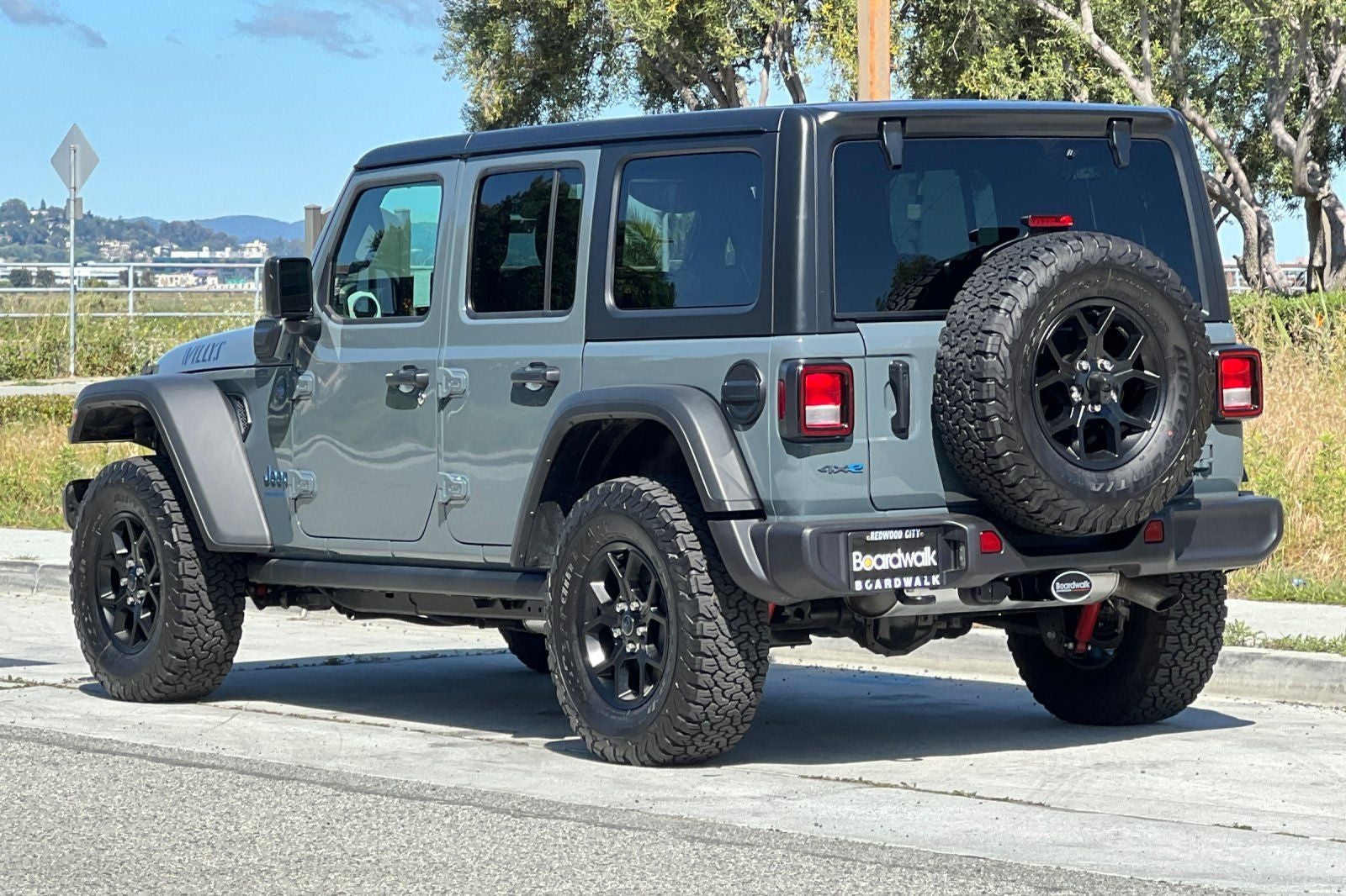 2025 Jeep Wrangler Willys 4xe CONVENINCE GROUP