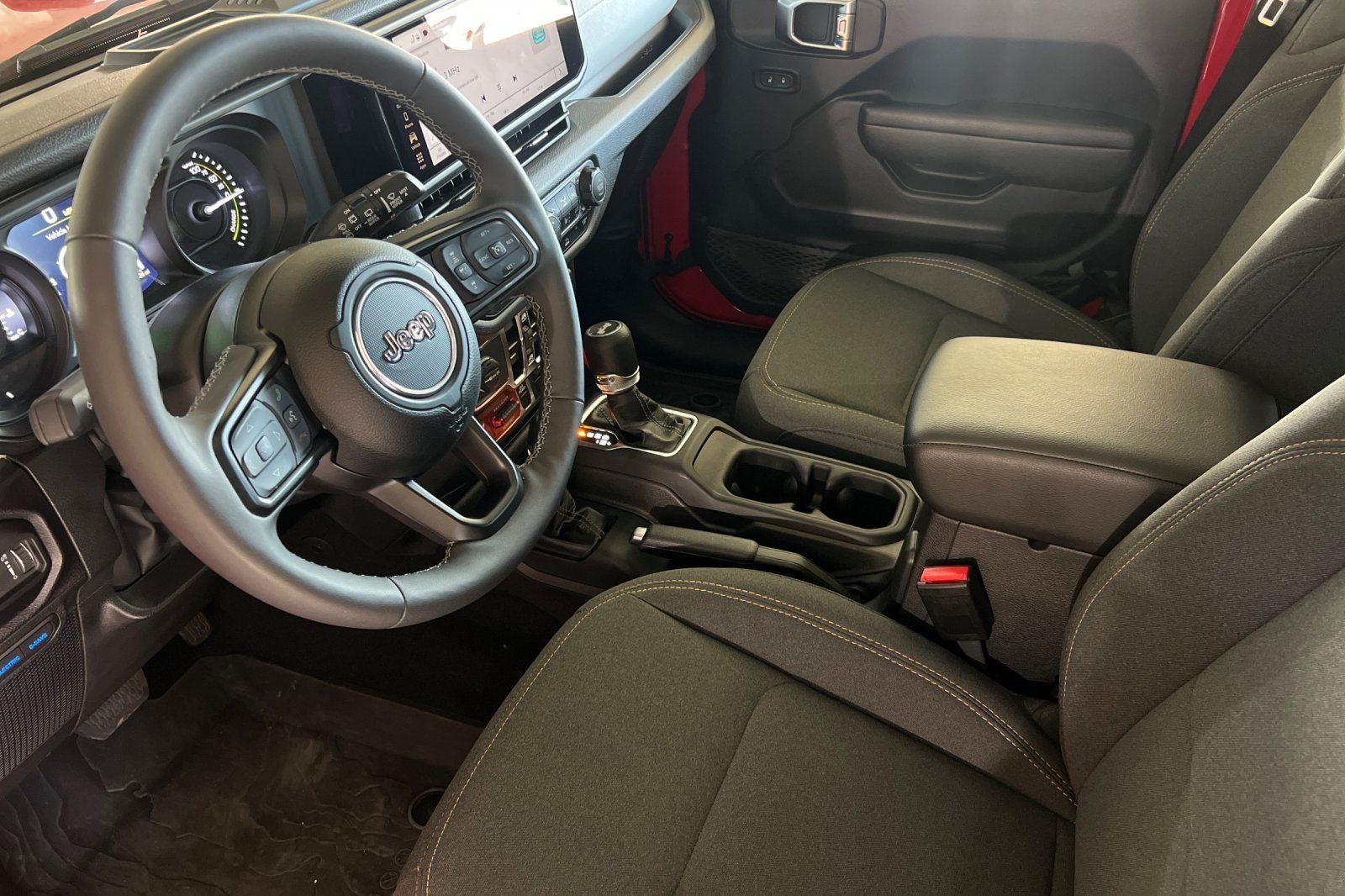 2025 Jeep Wrangler Willys 4xe CONVENINCE GROUP