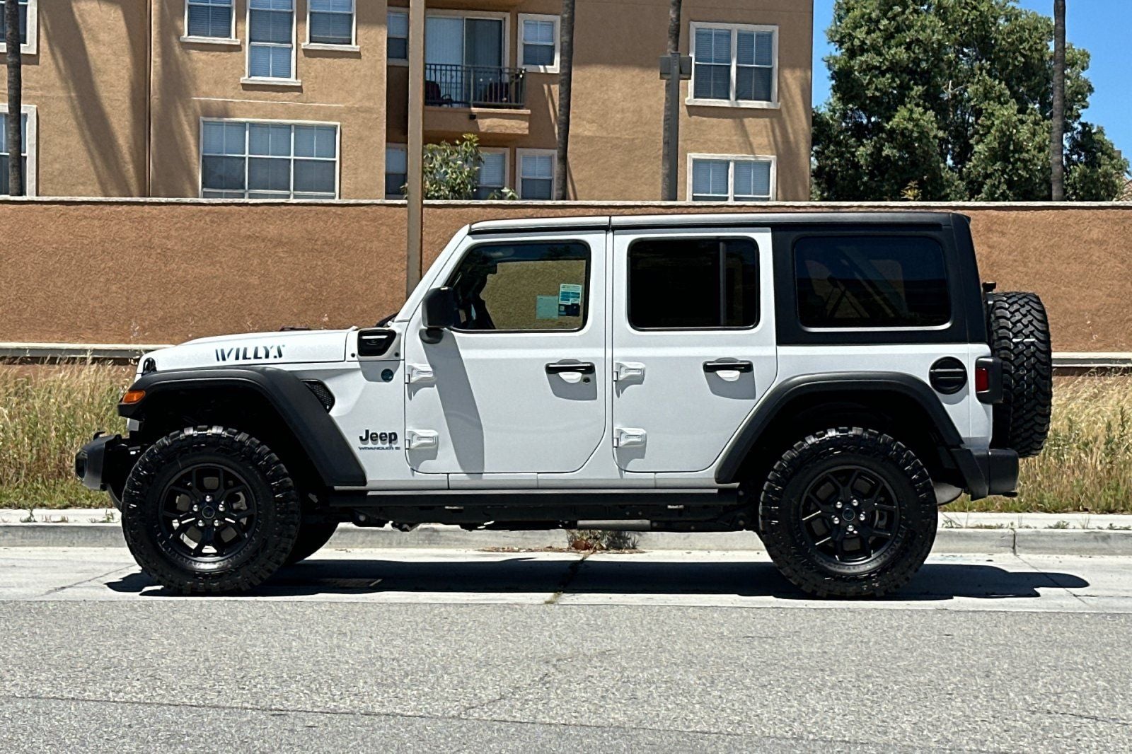 2025 Jeep Wrangler Willys 4xe