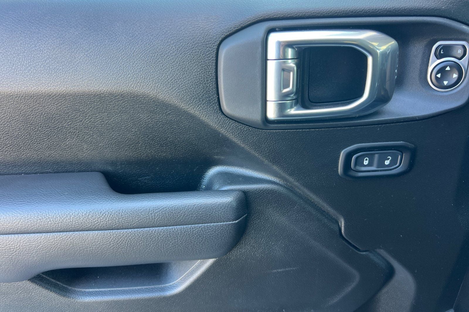 2025 Jeep Wrangler Willys 4xe