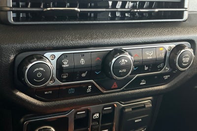 2025 Jeep Wrangler Willys 4xe CONVENIENCE GROUP
