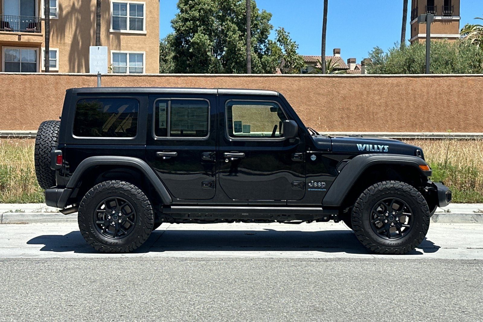 2025 Jeep Wrangler Willys 4xe