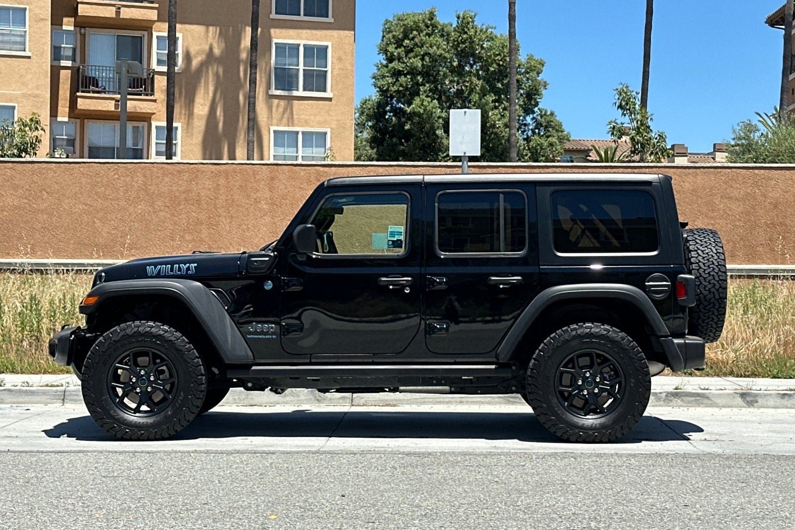 2025 Jeep Wrangler Willys 4xe