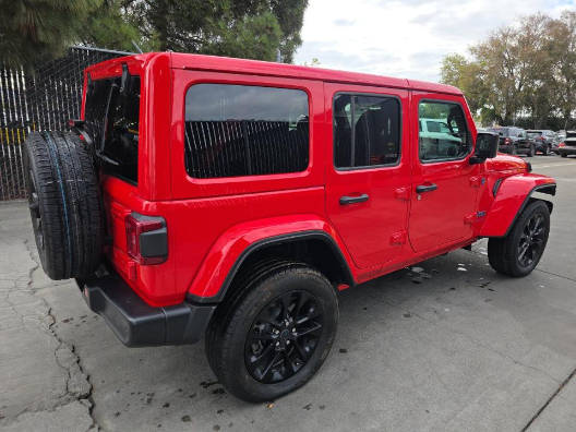2025 Jeep Wrangler Sahara 4xe