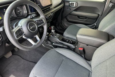 2025 Jeep Wrangler Sahara 4xe