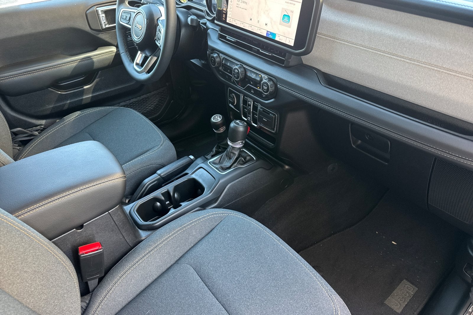 2025 Jeep Wrangler Sahara 4xe