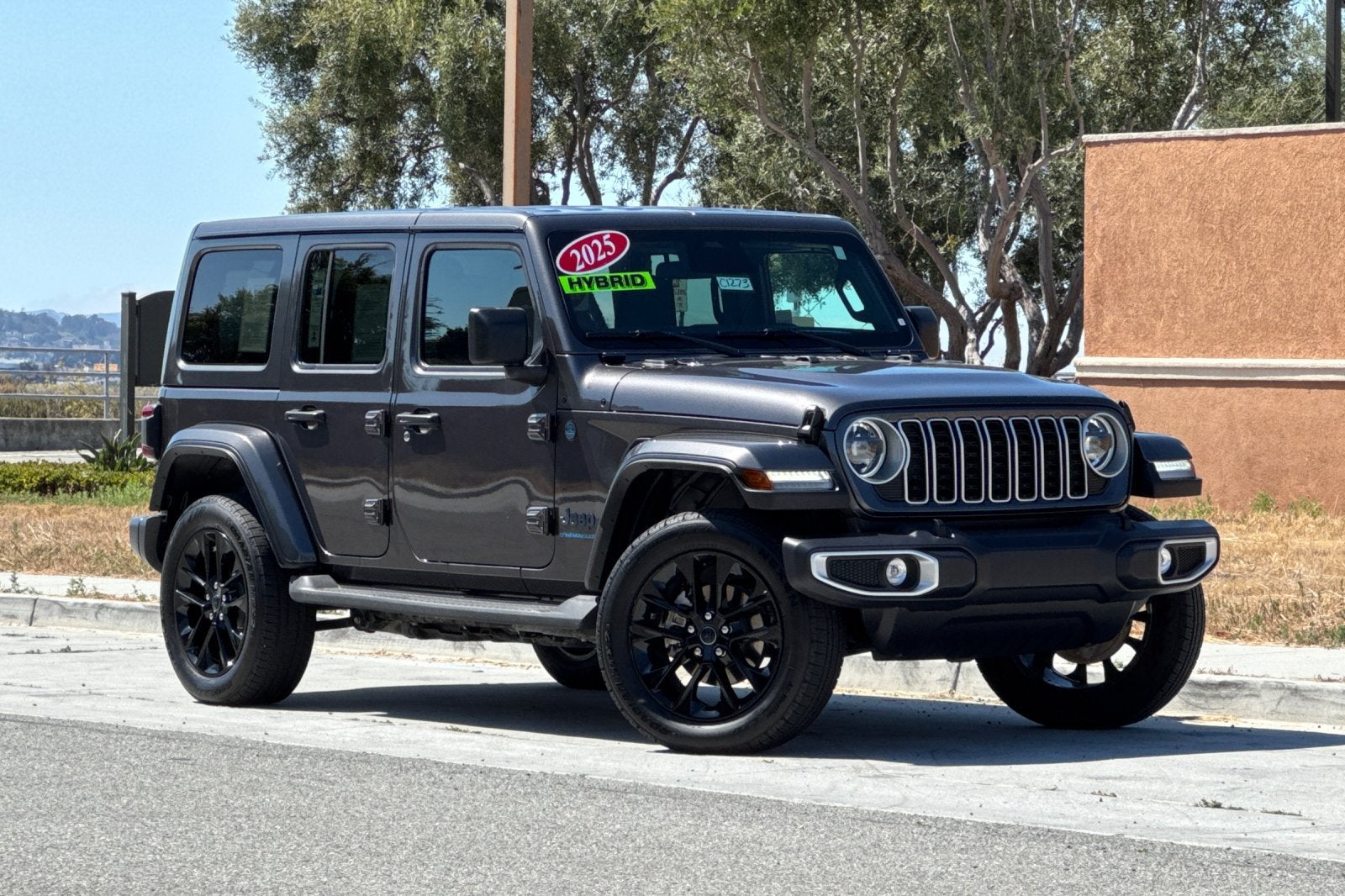 2025 Jeep Wrangler Sahara 4xe