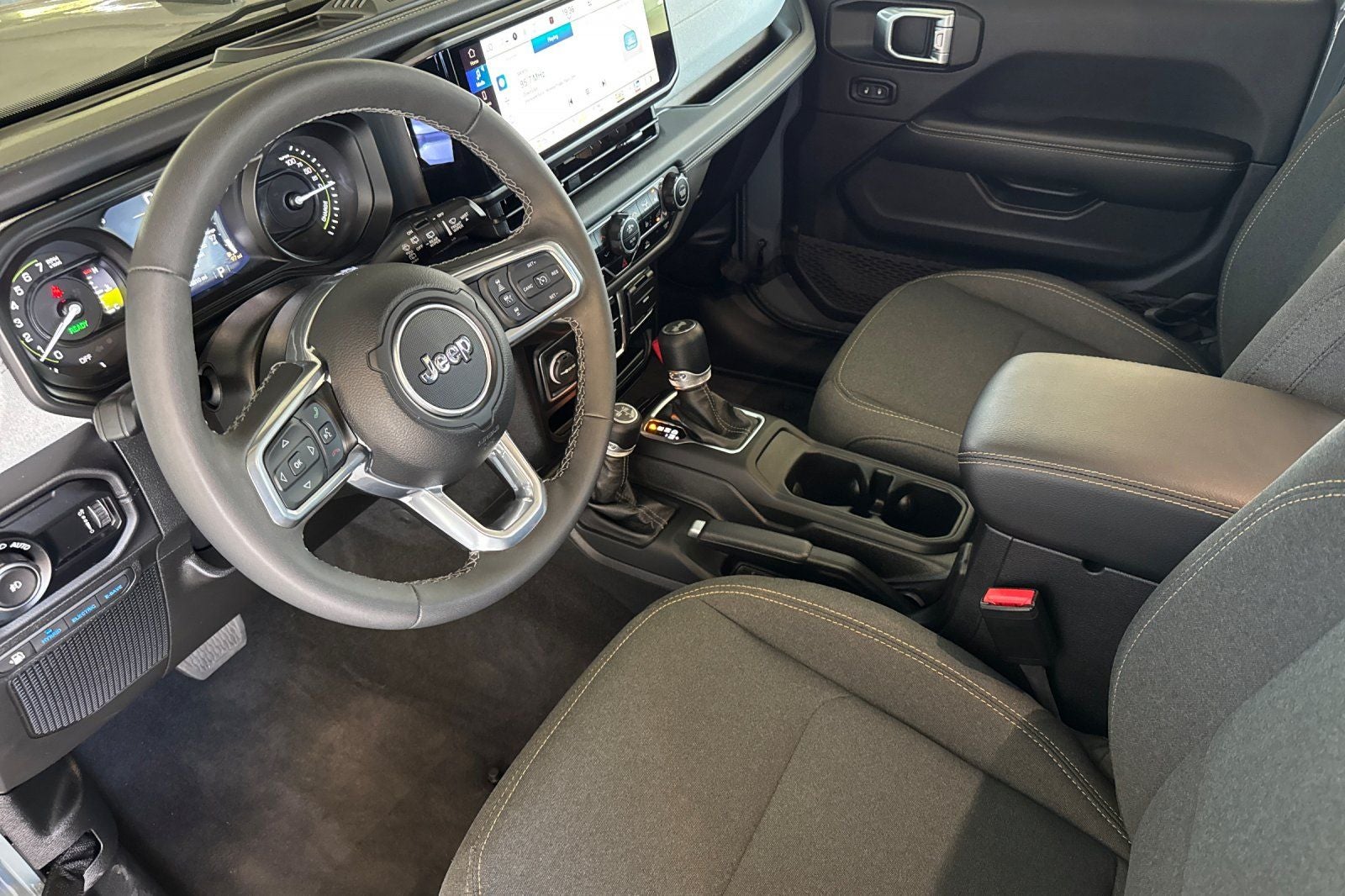 2025 Jeep Wrangler Sahara 4xe