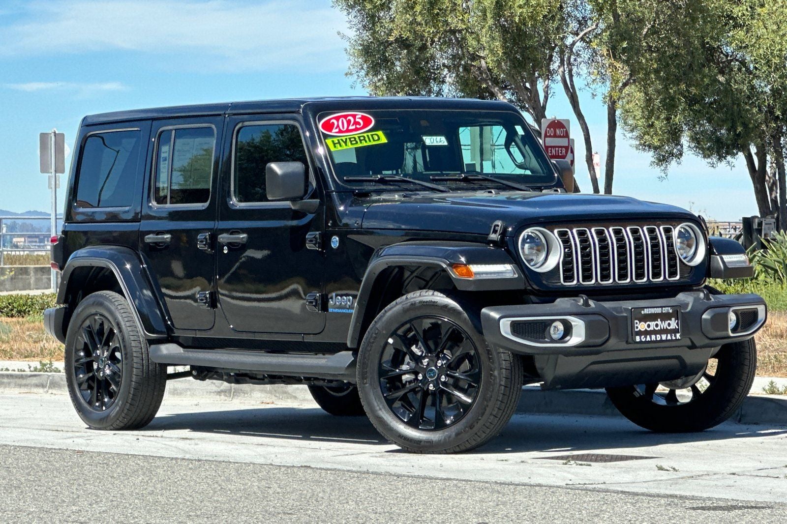 2025 Jeep Wrangler Sahara 4xe