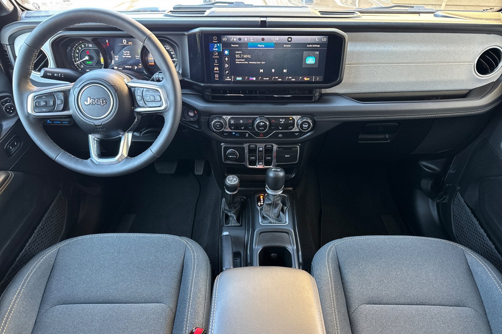2025 Jeep Wrangler Sahara 4xe