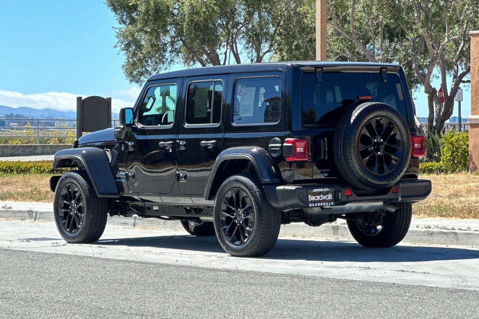 2025 Jeep Wrangler Sahara 4xe