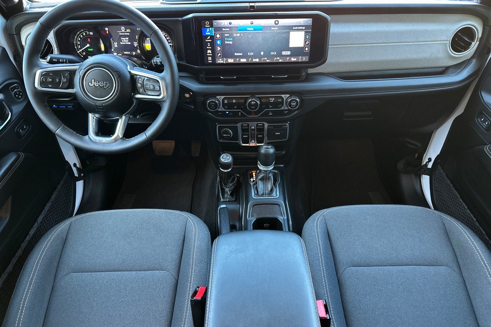 2025 Jeep Wrangler Sahara 4xe