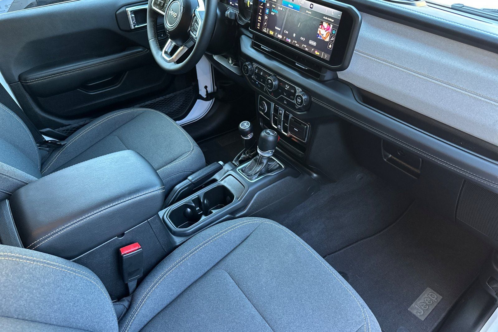 2025 Jeep Wrangler Sahara 4xe