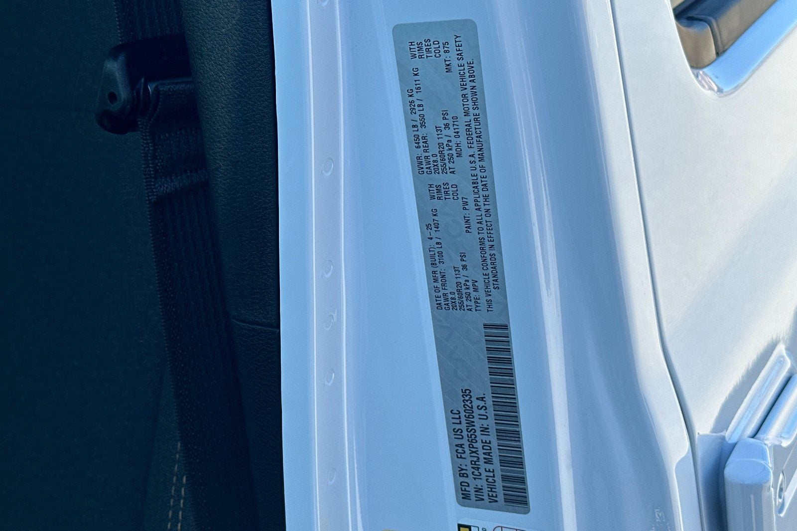 2025 Jeep Wrangler Sahara 4xe