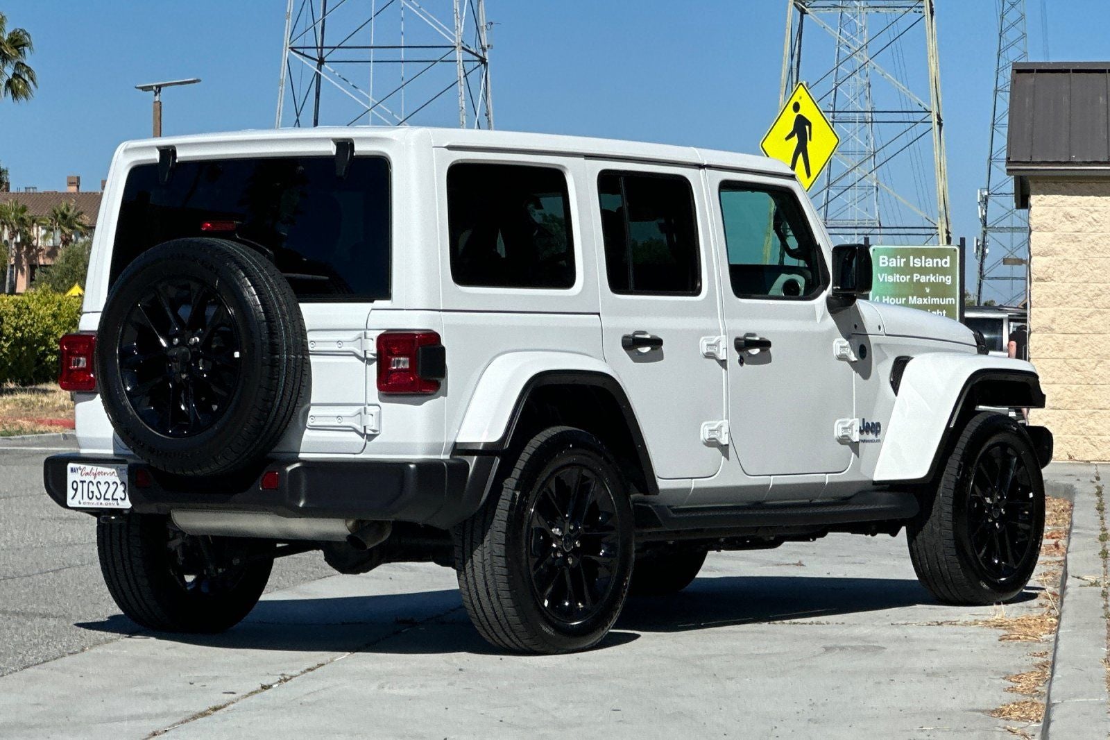 2025 Jeep Wrangler Sahara 4xe