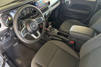 2025 Jeep Wrangler Sahara 4xe