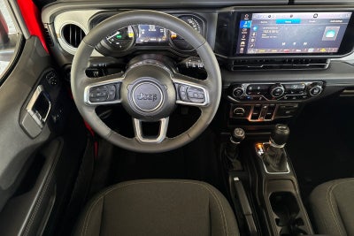 2025 Jeep Wrangler Sahara 4xe