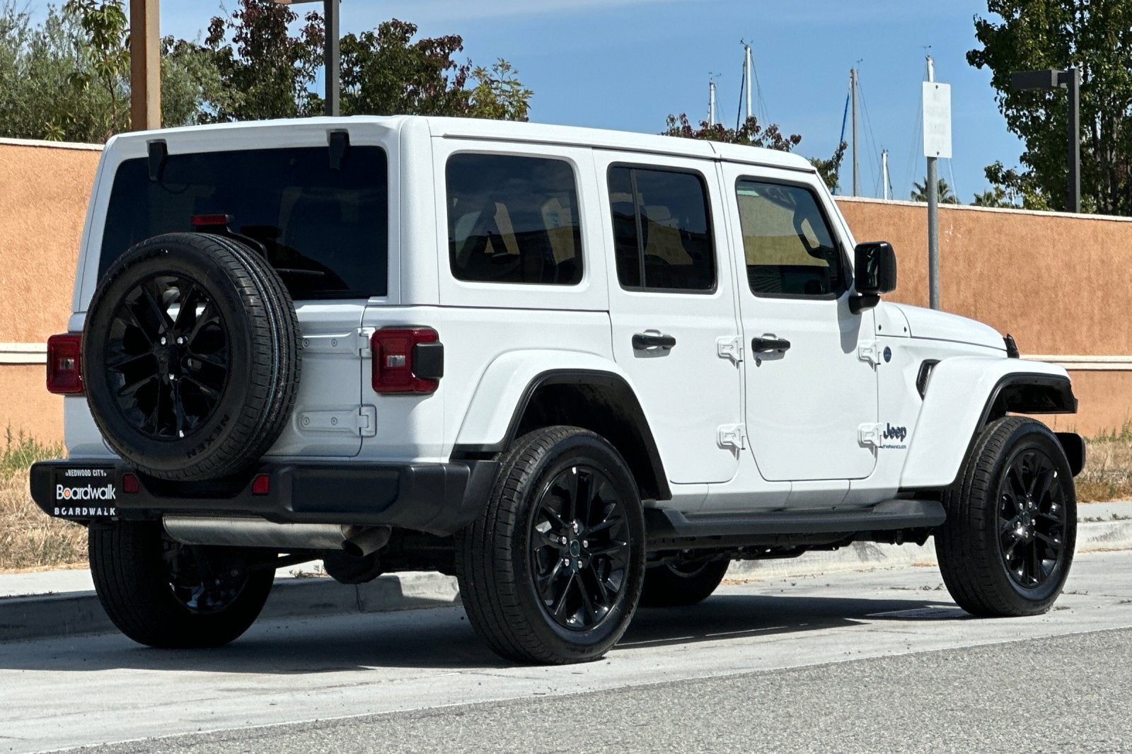 2025 Jeep Wrangler Sahara 4xe