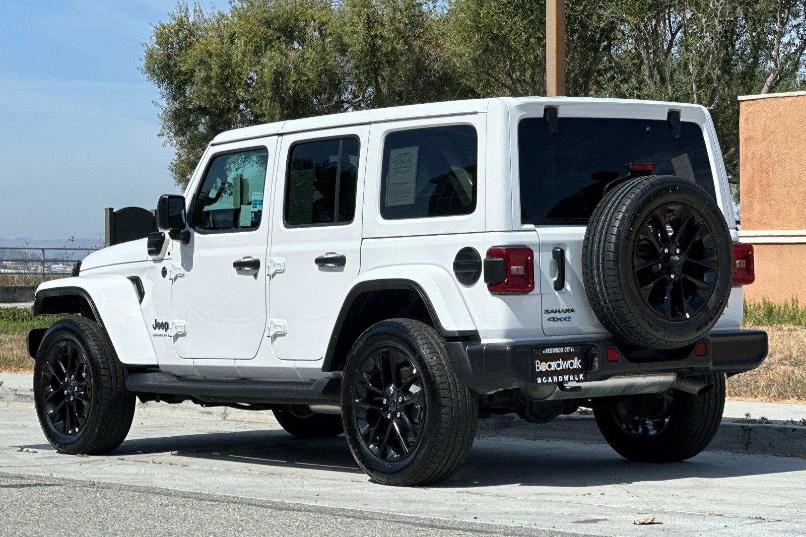 2025 Jeep Wrangler Sahara 4xe