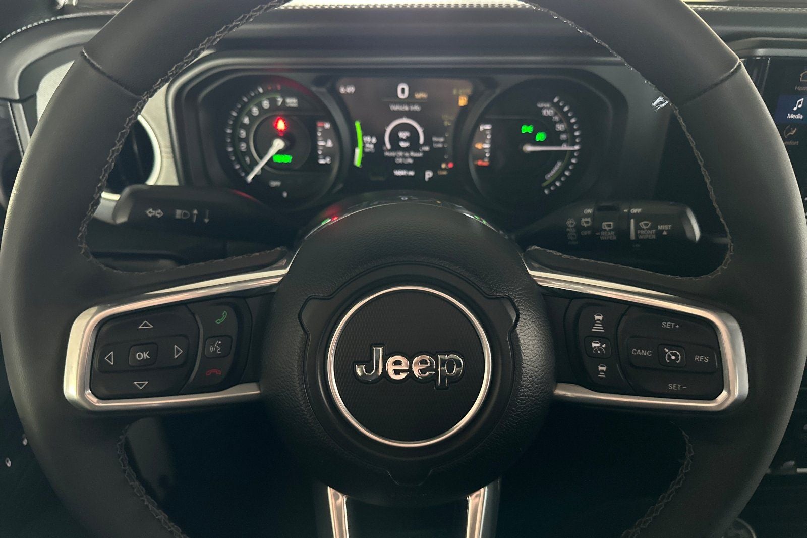 2025 Jeep Wrangler Sahara 4xe