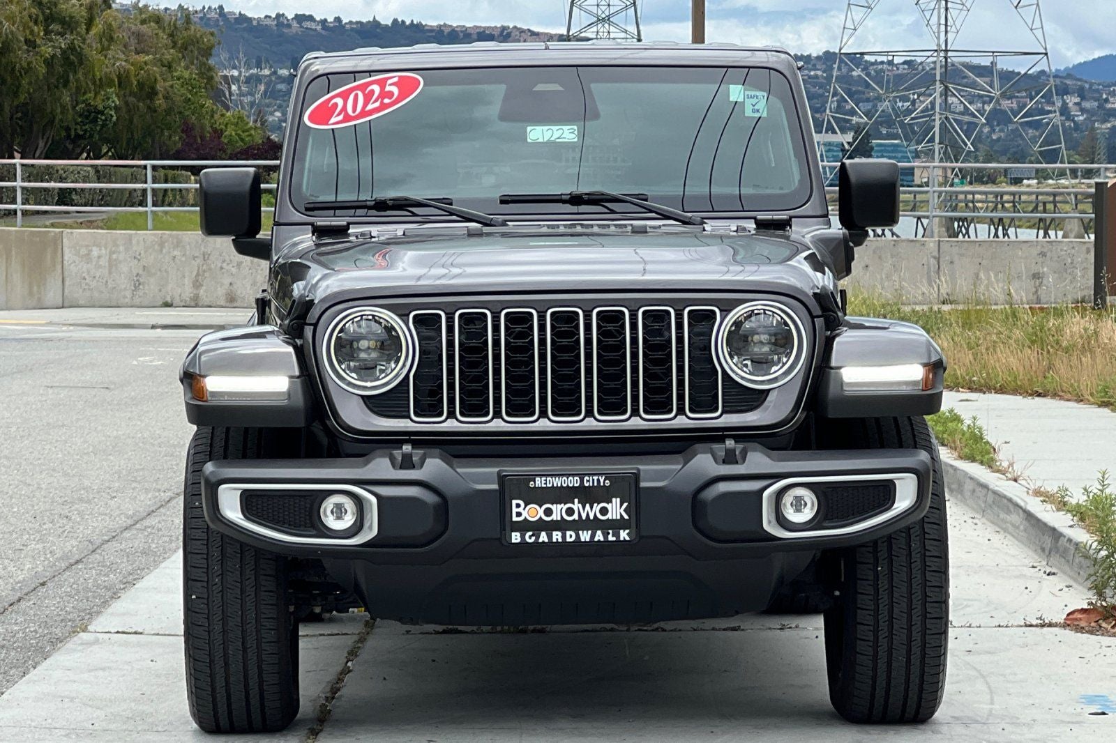 2025 Jeep Wrangler Sahara 4xe