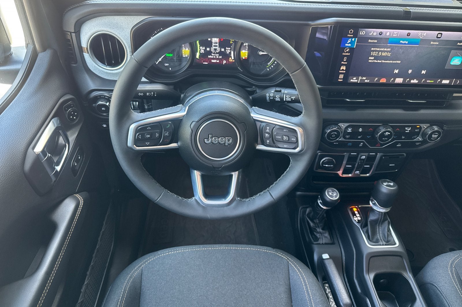 2025 Jeep Wrangler Sahara 4xe