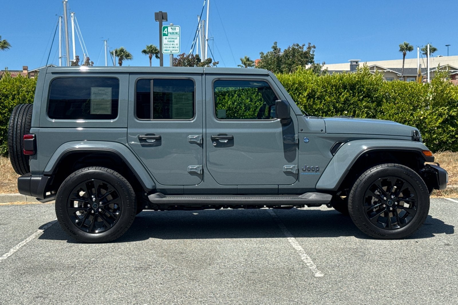 2025 Jeep Wrangler Sahara 4xe