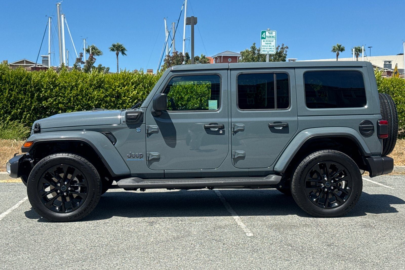 2025 Jeep Wrangler Sahara 4xe