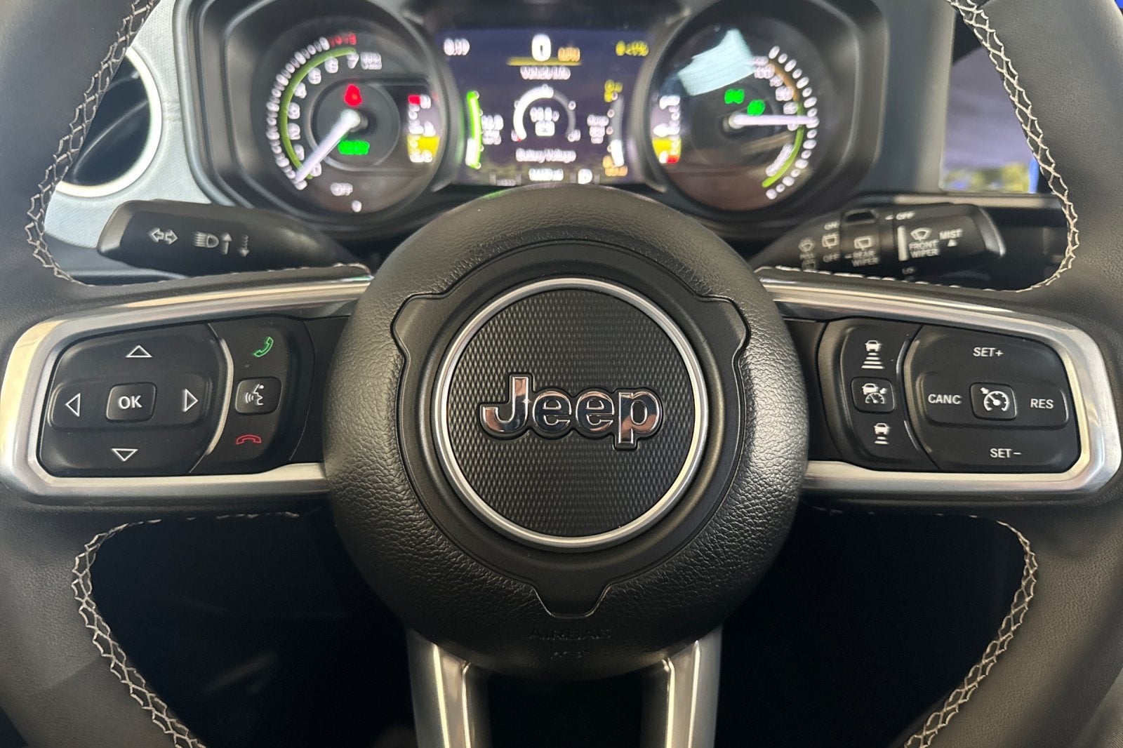 2025 Jeep Wrangler Sahara 4xe