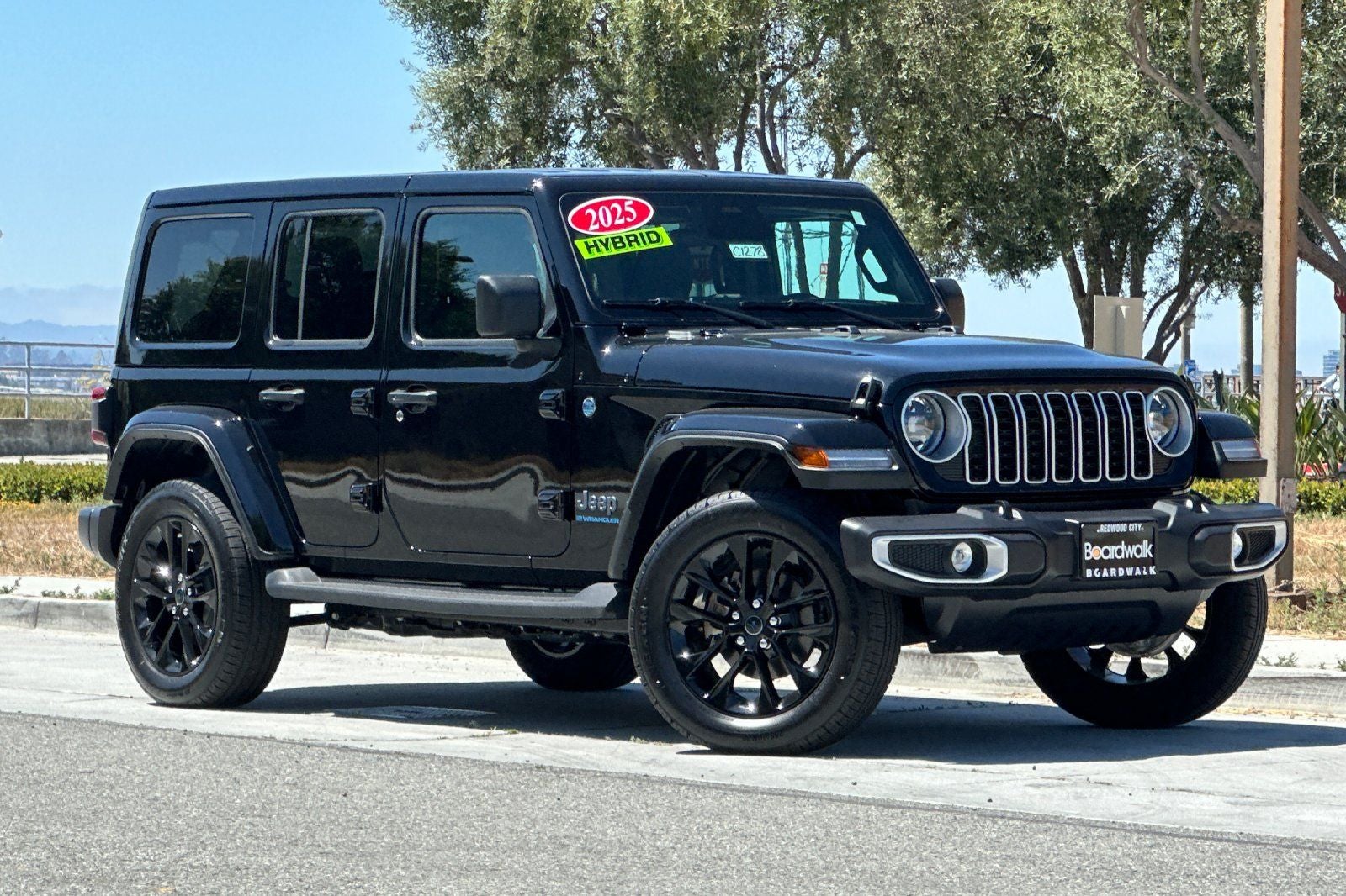 2025 Jeep Wrangler Sahara 4xe