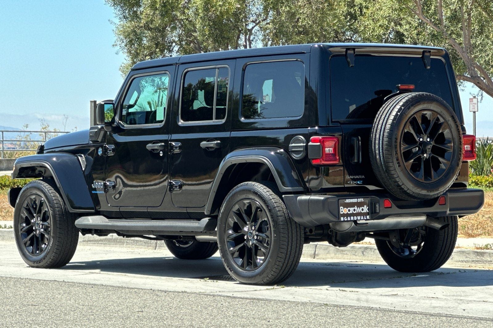 2025 Jeep Wrangler Sahara 4xe