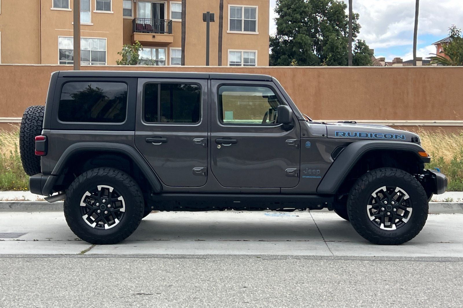 2025 Jeep Wrangler Rubicon 4xe