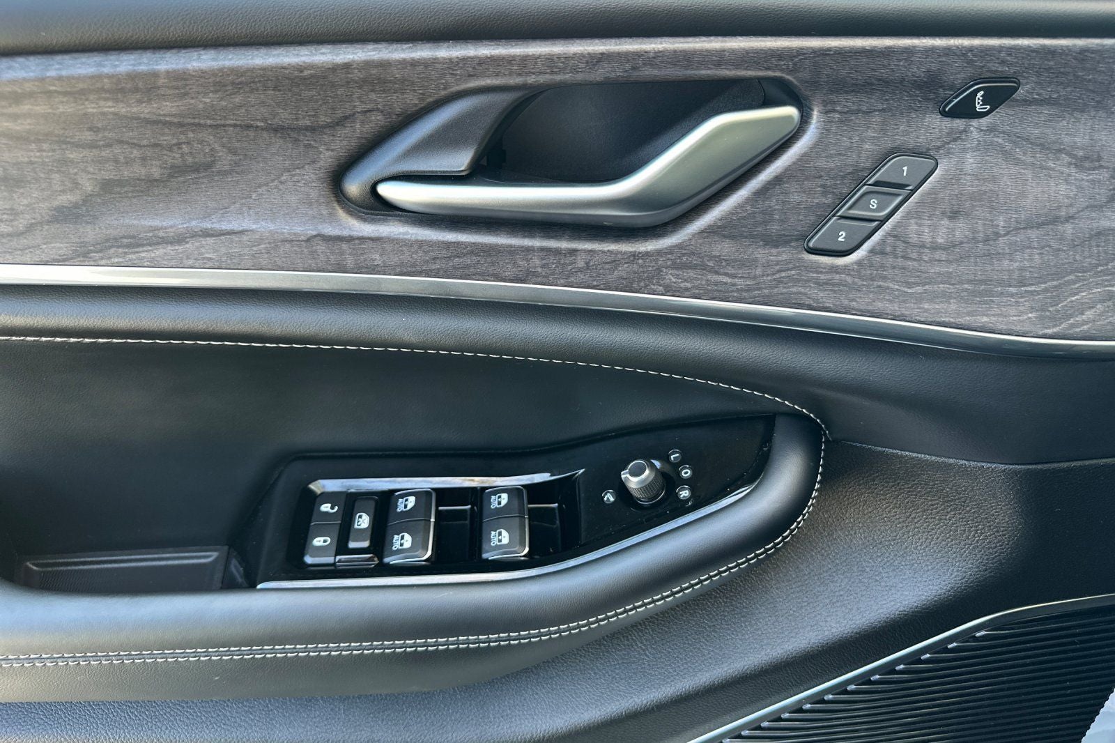 2023 Jeep Grand Cherokee Overland 4xe