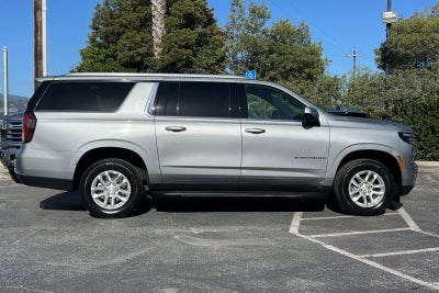 2025 Chevrolet Suburban LT