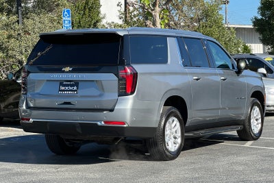 2025 Chevrolet Suburban LT