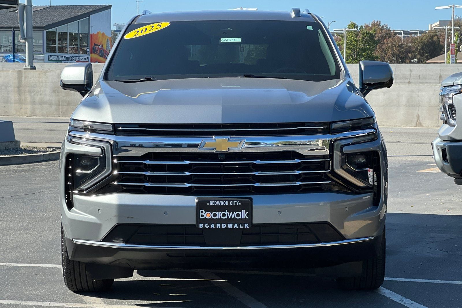 2025 Chevrolet Suburban LT