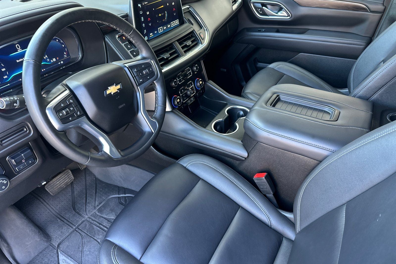 2024 Chevrolet Suburban LT