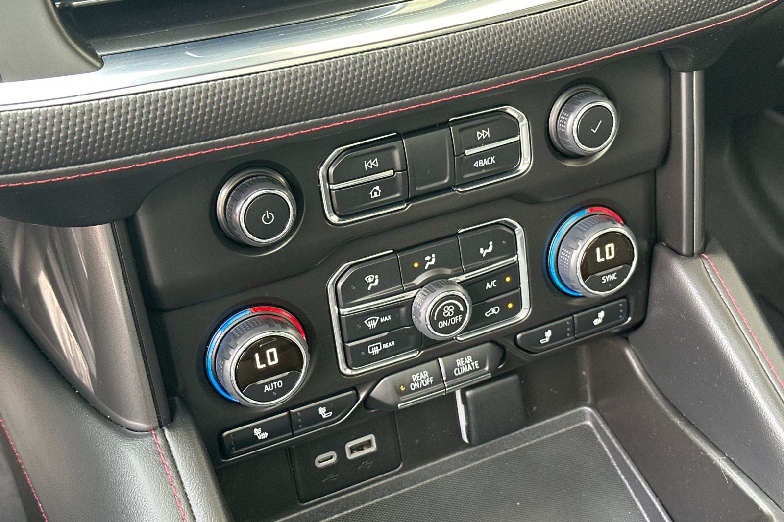 2024 Chevrolet Tahoe RST