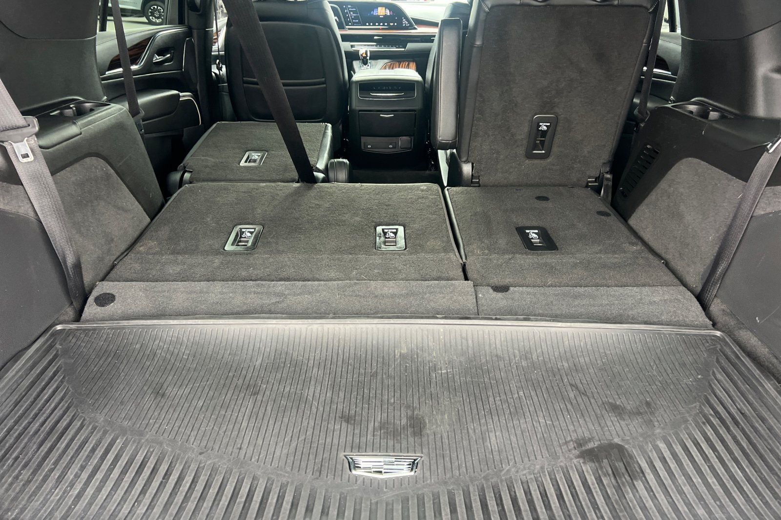 2022 Cadillac Escalade Luxury