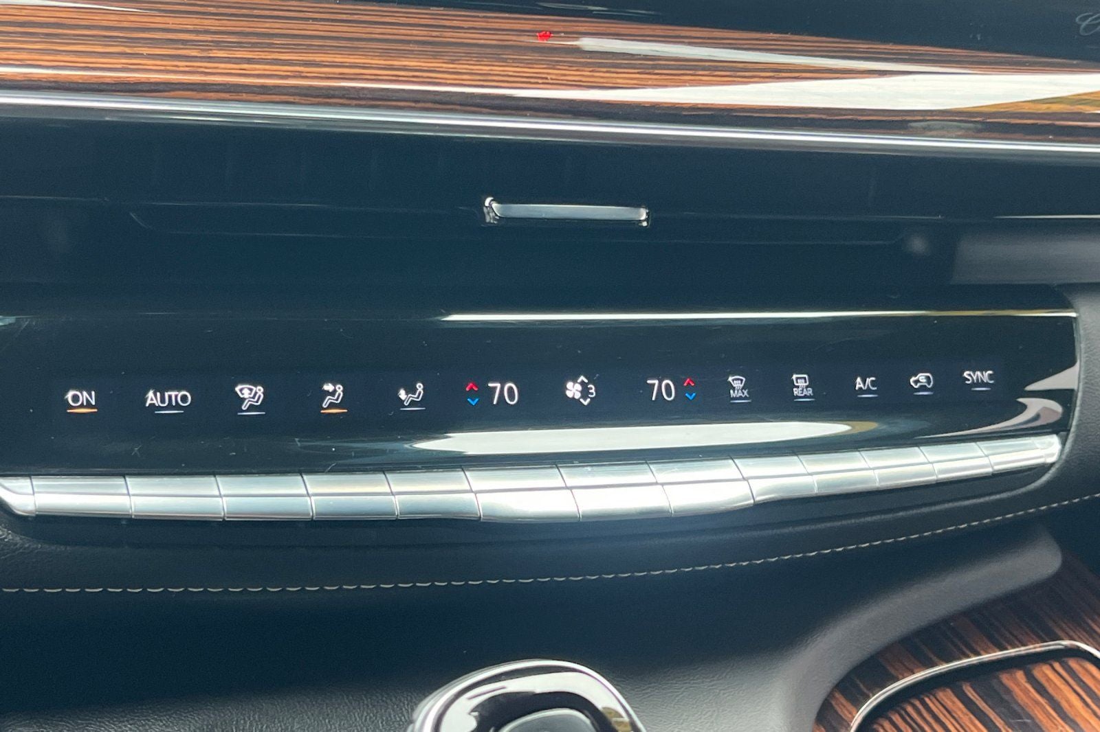 2022 Cadillac Escalade Luxury