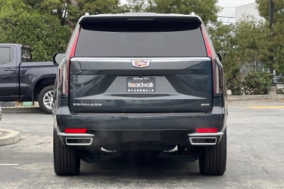 2022 Cadillac Escalade Luxury