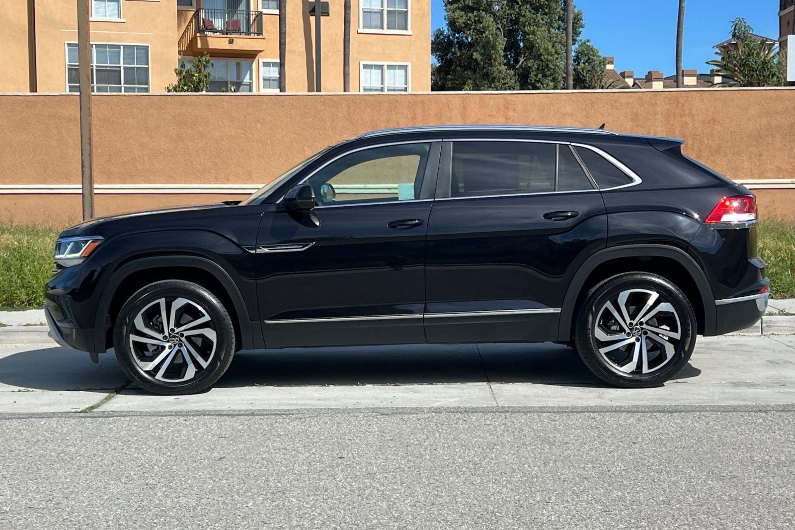 2023 Volkswagen Atlas Cross Sport 3.6L V6 SEL