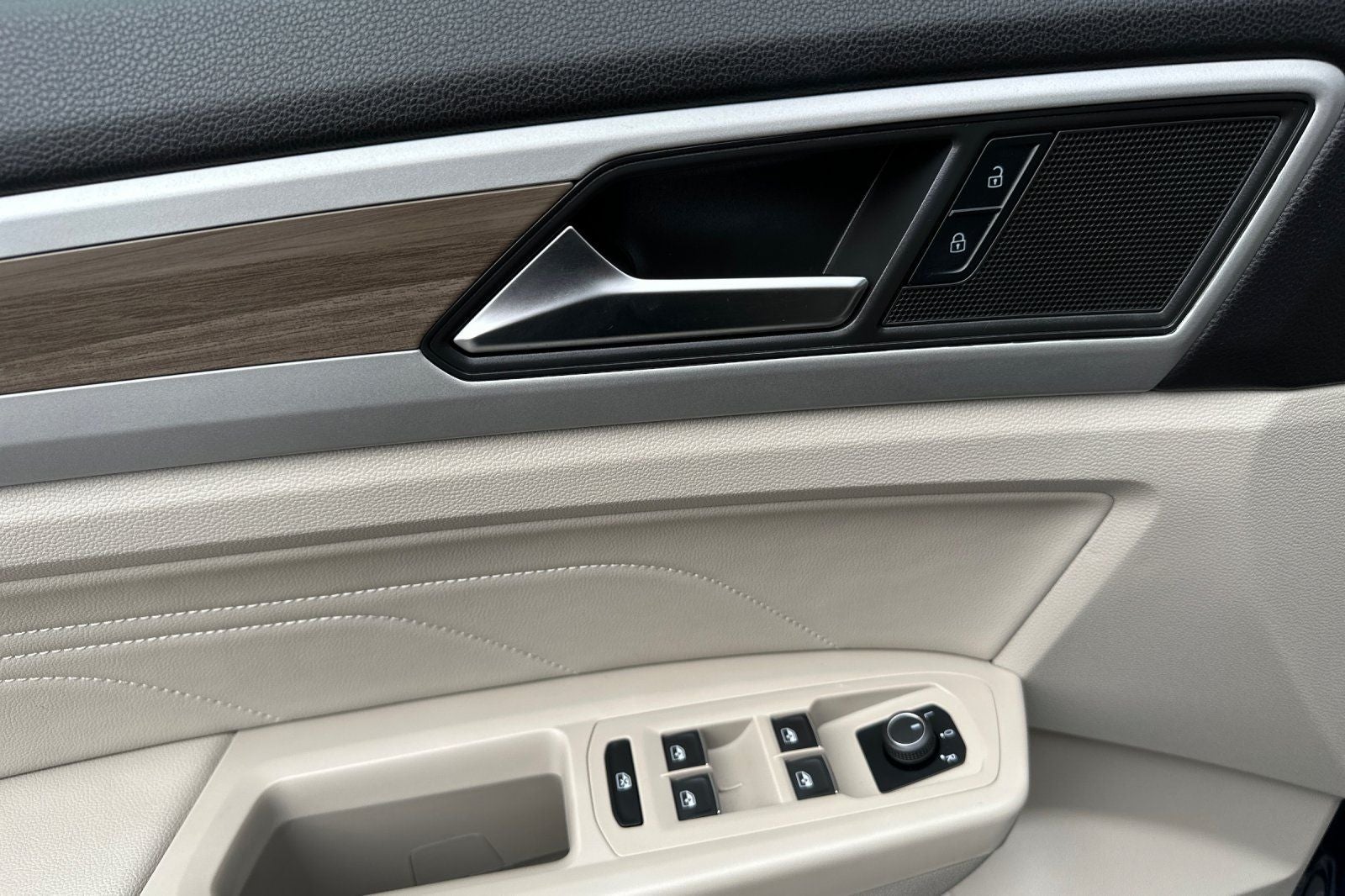 2022 Volkswagen Atlas SEL
