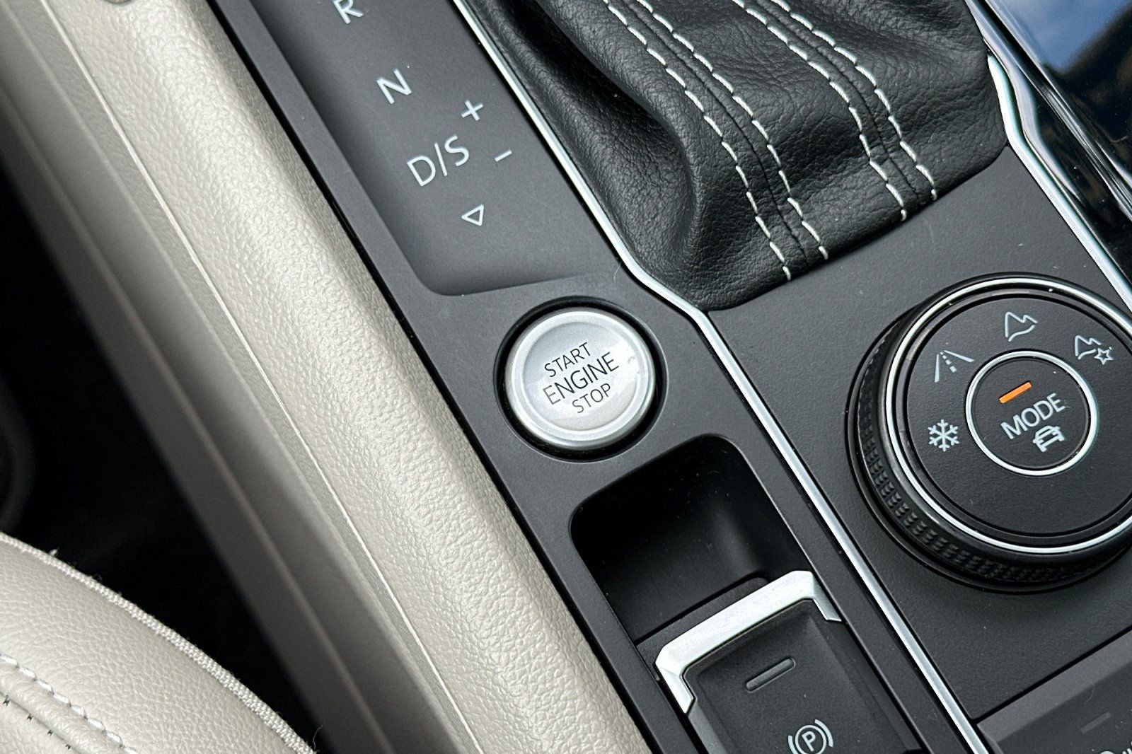 2022 Volkswagen Atlas SEL