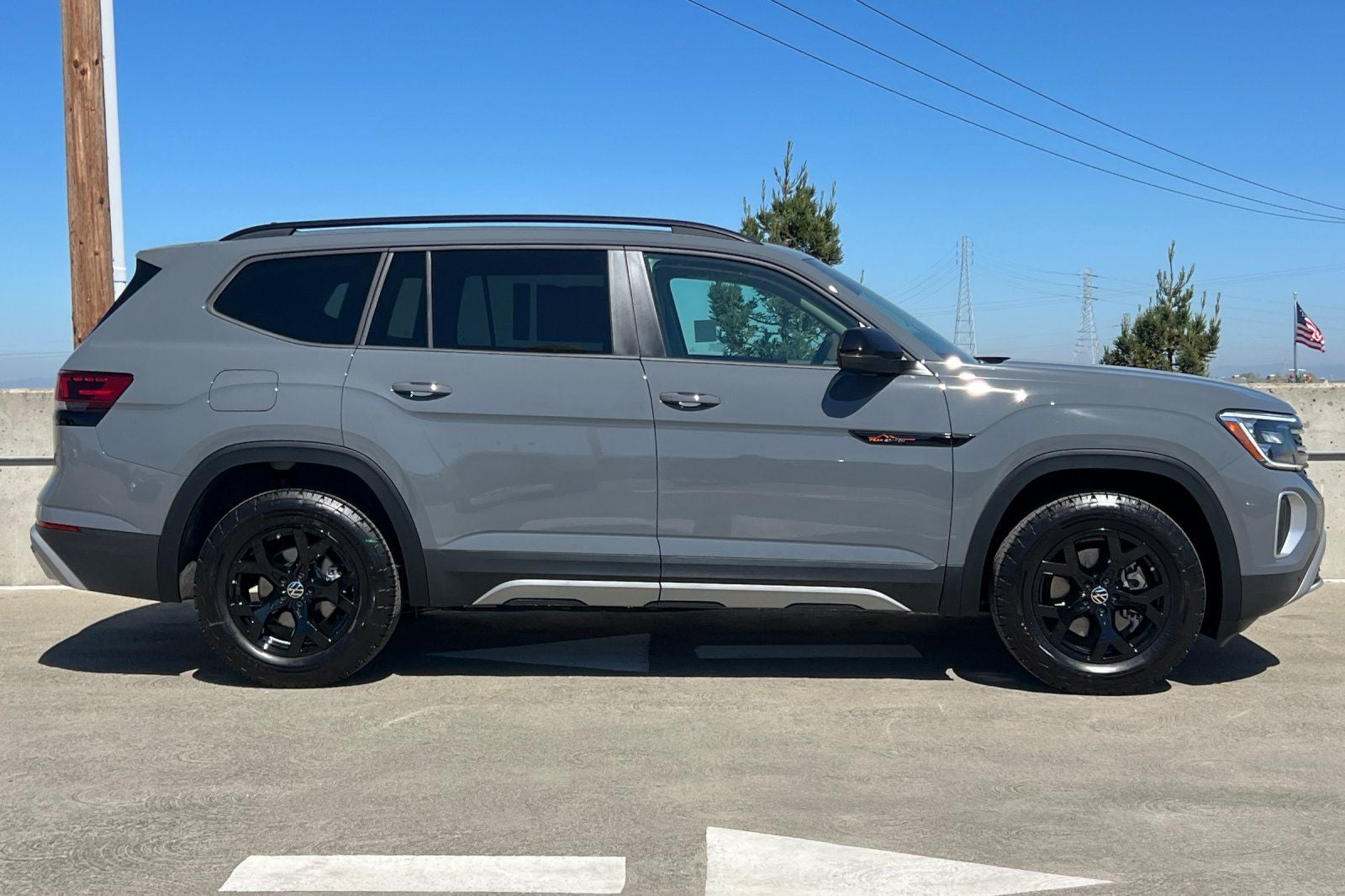 2026 Volkswagen Atlas 2.0T Peak Edition