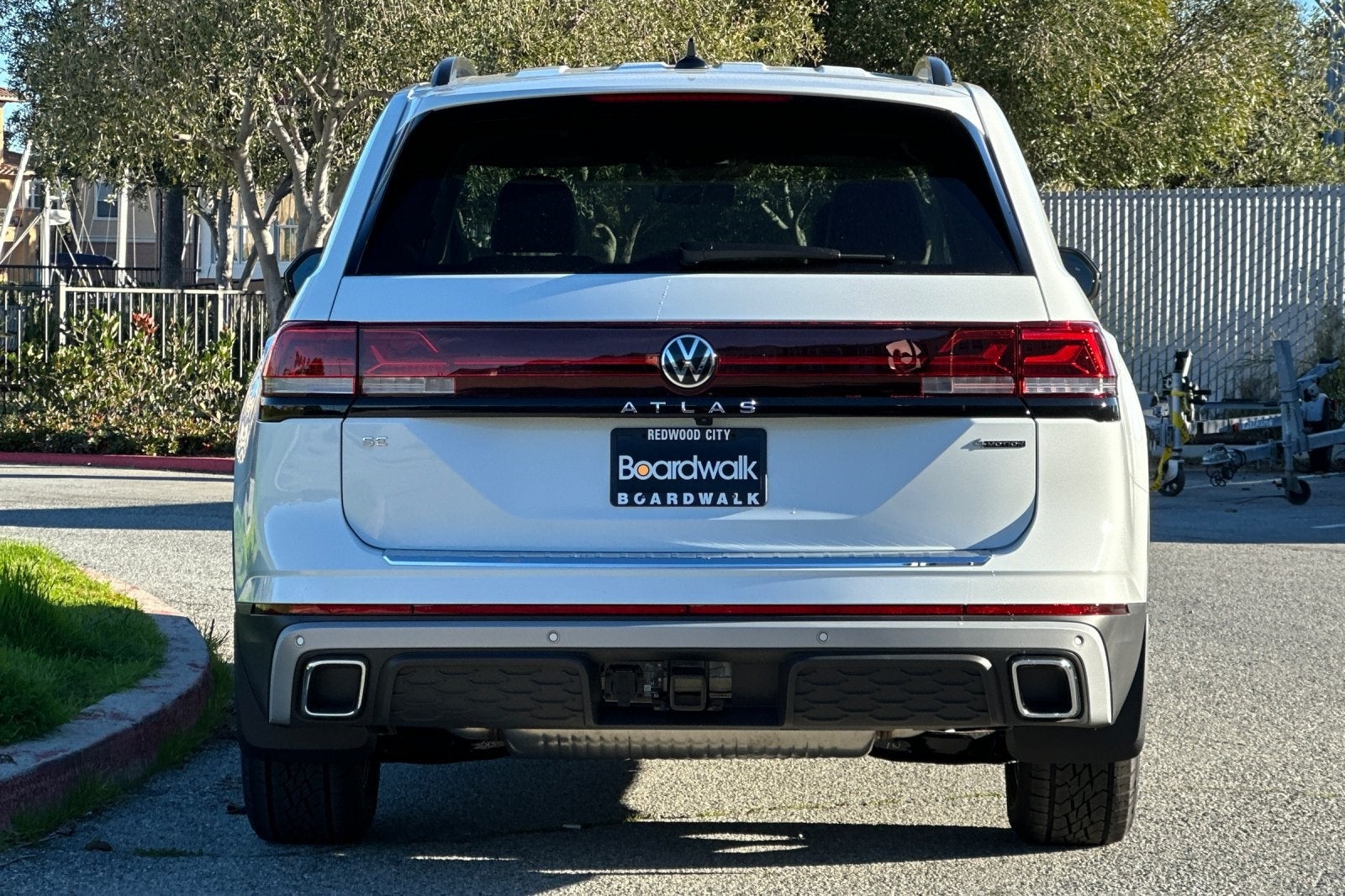 2025 Volkswagen Atlas 2.0T Peak Edition